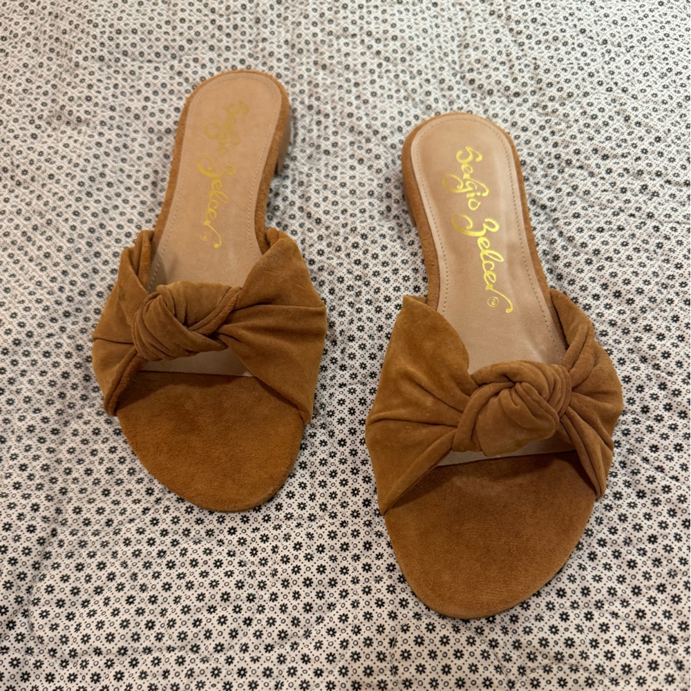Camel Suede Knotted Twist Sandal